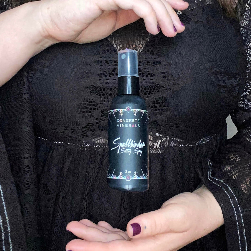 
                      
                        Spellbinder Setting Spray
                      
                    